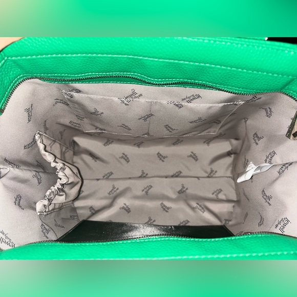 Brand New Thirty one Diamond District in in Gatsby’s Green Pebble - Picture 2 of 8